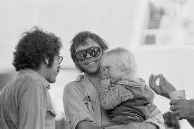 Passion For Acoustics - Transformer Man Passion For Acoustics - Transformer Man