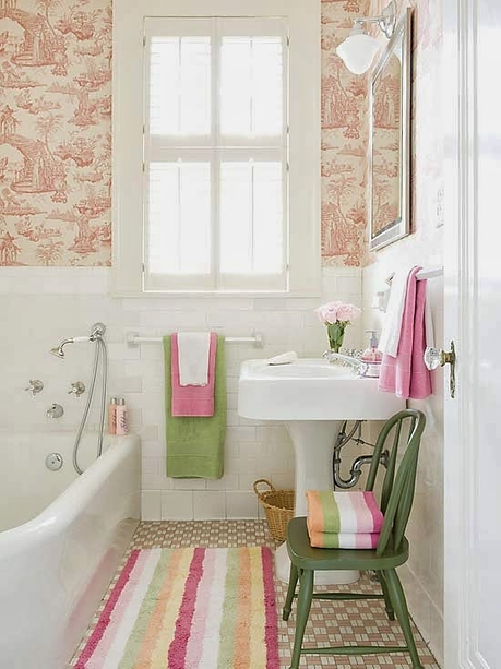 Consigue una decoración primaveral para el baño con pequeños detalles