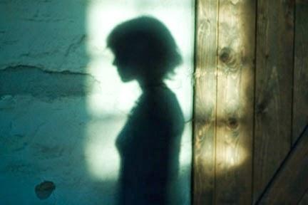 La sombra no encuentra su lugar La sombra no encuentra su lugar