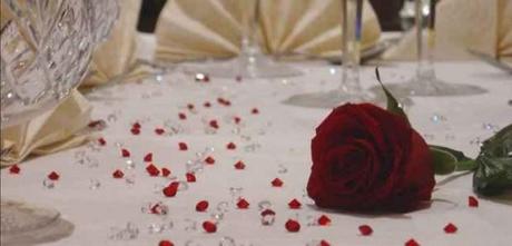 Las bodas originales relucen con diamantes en la mesa o en los jarrones más bonitos diamantesrosa