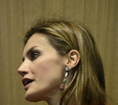 La Princesa Letizia y el viento indiscreto de Barcelona La Princesa Letizia y el viento indiscreto de Barcelona