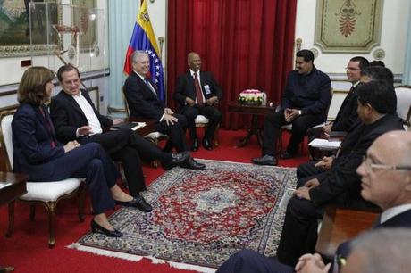 Maduro se reunirá con Unasur y oposición