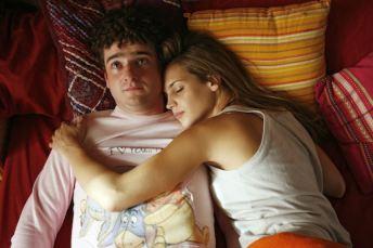 La amistad con una ex pareja pagafantas-cama1