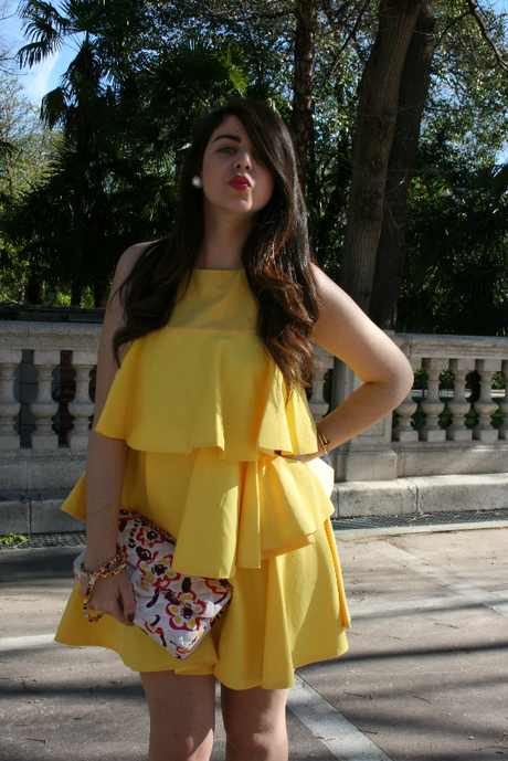 YELLOW CHICK YELLOW CHICK