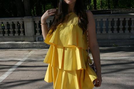 YELLOW CHICK YELLOW CHICK