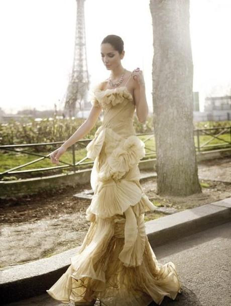 TORRE EIFFEL, 125 AÑOS DE ESPLENDOR Y MODA