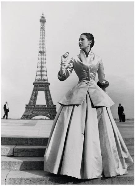 TORRE EIFFEL, 125 AÑOS DE ESPLENDOR Y MODA