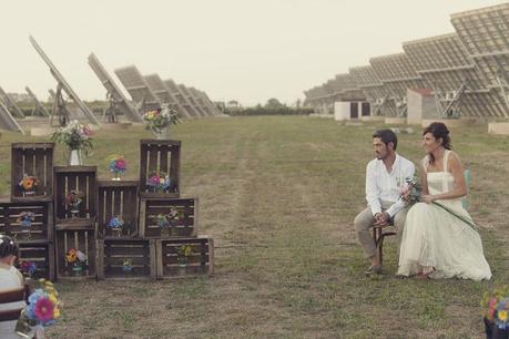 Organización y diseño: Bodas de Cuento Wedding Planners, Decoración Boda entre placas solares en Lleida, foto Iolanda Sebé www.bodasdecuento.com