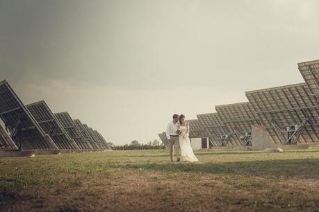 Organización y diseño: Bodas de Cuento wedding planners, Boda entre placas solares. Foto Iolanda Sebé www.bodasdecuento.com