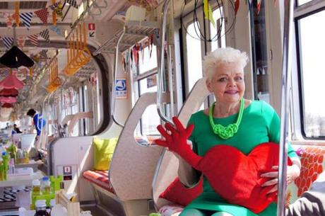 IKEA decora el metro de Tokio IKEA decora el metro de Tokio