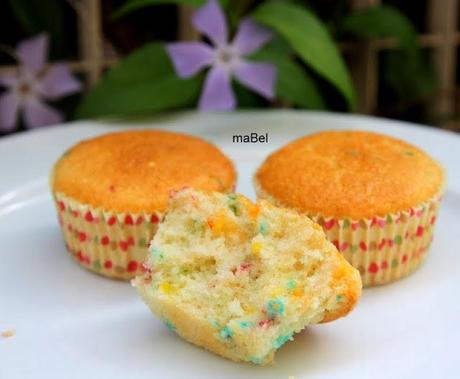 Cupcakes dots - magdalenas con colores