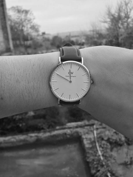 CLASSIC SHEFFIELD LADY. Daniel Wellington Watches