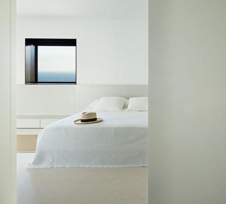 Casa Ibiza Pavilion: juego en blanco y piedra para mirar al mediterráneo. 11 ibiza pavilion