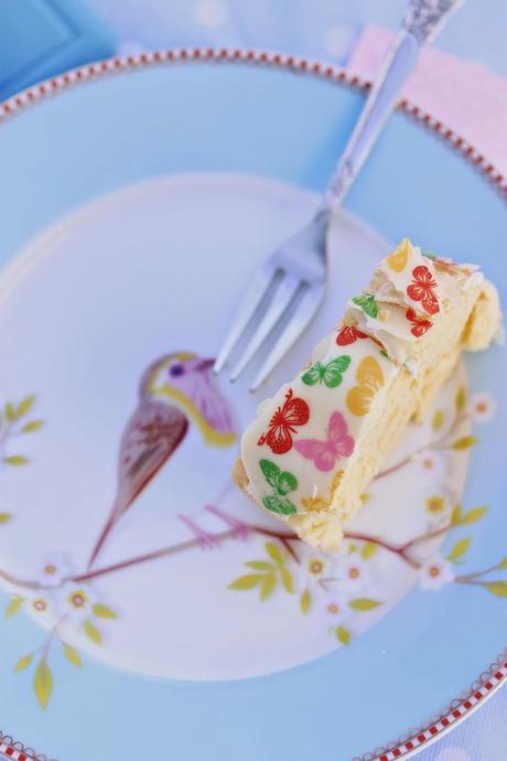 Butterfly Roll Cake (Brazo de gitano de mariposas)