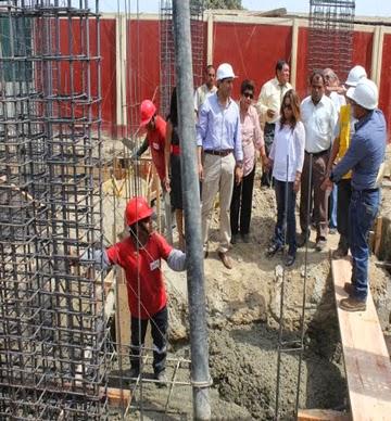 En Imperial – Cañete: SE INICIO CONSTRUCCIÓN DEL COLEGIO ELADIO HURTADO VICENTE…