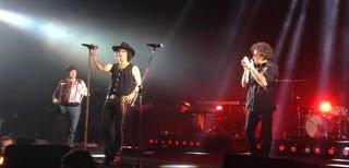 Bunbury y Calamaro cantan juntos en Buenos Aires