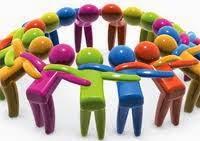 La intervención grupal con una perspectiva comunitaria La intervención grupal con una perspectiva comunitaria