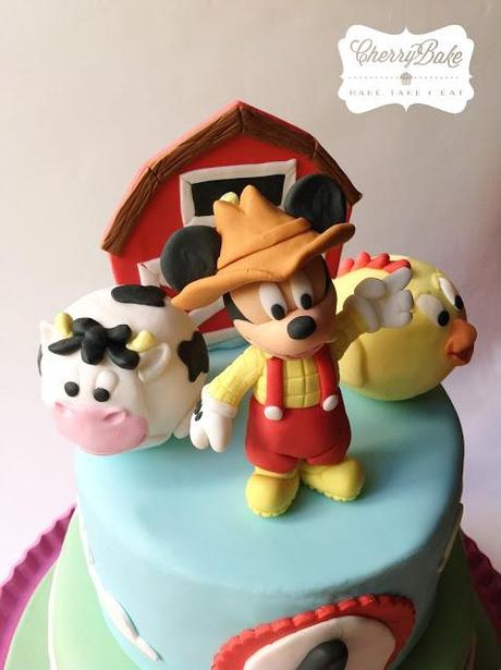 Mickey Mouse's farm Cake! Tarta de la granja de Mickey Mouse!
