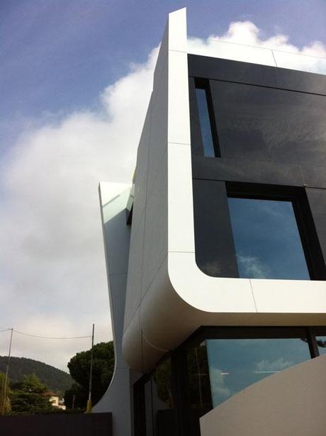 A-cero Projects NUEVAS IMÁGNES DE OBRA DE LA VIVIENDA UNIFAMILIAR DISEÑADA POR A-CERO EN BARCELONA