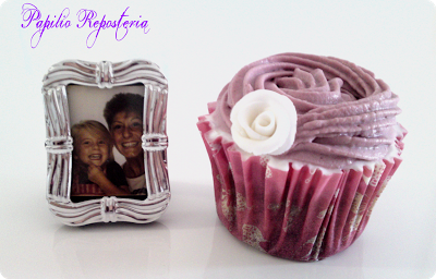 Cupcakes de fresas y frambuesas (especial día de la madre) Cupcakes de fresas y frambuesas (especial día de la madre)