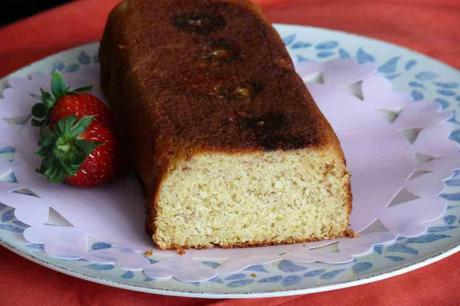 Plum Cake de Plátano con Thermomix Con plátanos maduros un yogurt y otros ingredientes básicos hemos preparado esta receta de thermomix que nos dará energia en el desayuno