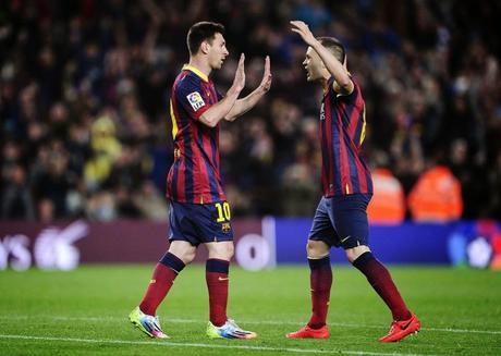 Messi evita que el Barça regale la Liga