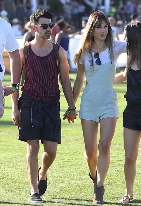 COCHELLA 2014: A GUIDE TO DRESS. COCHELLA 2014: A GUIDE TO DRESS.