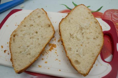 Tostas de hamburguesa de solomillo, espinacas y queso granna padano y cebolla caramelizada