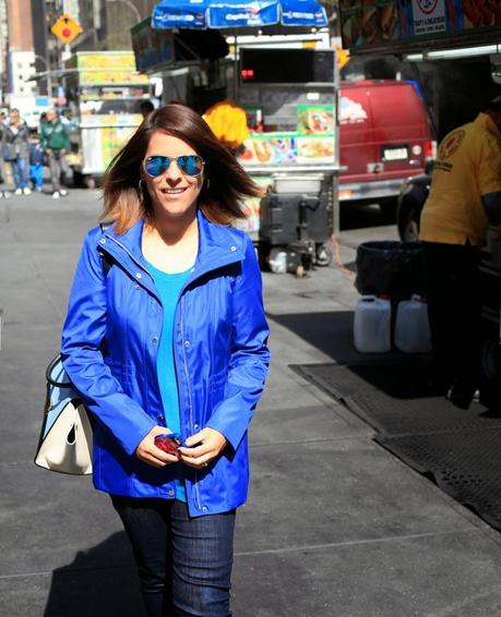 Guess Denim Day Look Guess, Denim Day,looks, Peace over Violence, New York, Fashion Blogger, Casual look, Prada, Marc Jacobs