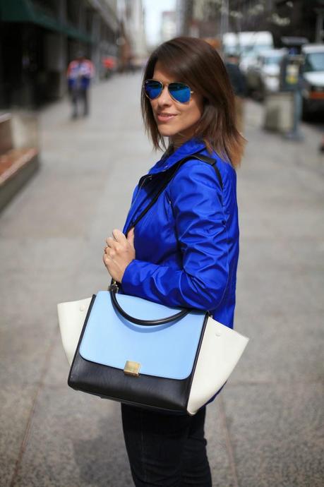 Guess Denim Day Look Guess, Denim Day,looks, Peace over Violence, New York, Fashion Blogger, Casual look, Prada, Marc Jacobs, celine bag