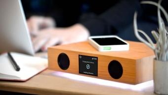 Glowdeck :: altavoz y base de operaciones para tu smartphone