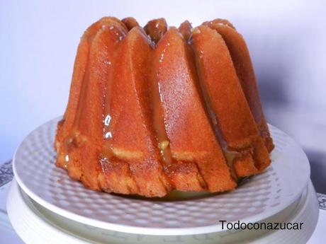 BUNDT CAKE DE VAINILLA Y TOFFEE CON FLORES DE SAL BUNDT CAKE DE VAINILLA Y TOFFEE CON FLORES DE SAL