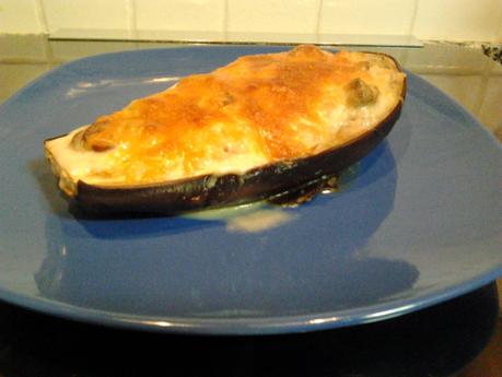 Berengenas rellenas de bacon y salchichas Berengenas rellenas de bacon y salchichas