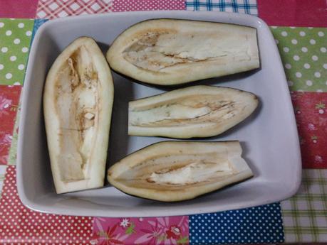 Berengenas rellenas de bacon y salchichas Berengenas rellenas de bacon y salchichas