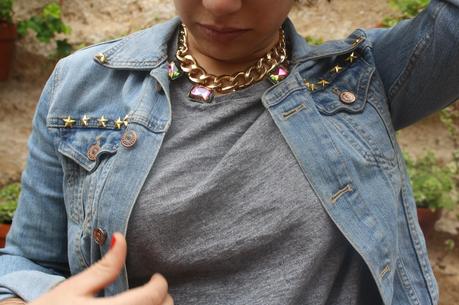 DIY: CHAQUETA CON TACHUELA DIY: CHAQUETA CON TACHUELA