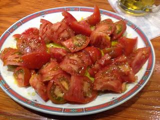 Un par de sitios donde comer en San Sebastian. Un par de sitios donde comer en San Sebastian.