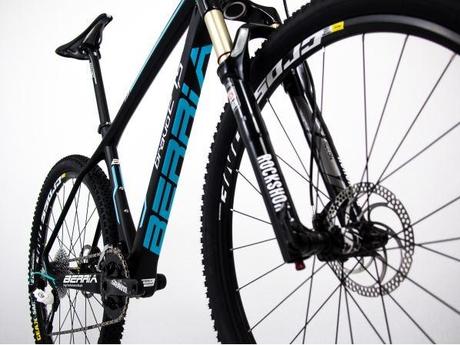 La nueva Berria Bravo 27.5 disponible en el catálogo de MTB 2014 Los mejores detalles tecnológicos y de diseño puedes hallar en la bicicleta Berria Bravo 27.5.