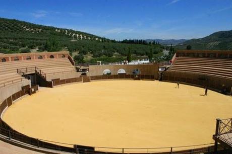 EL COLISEO DE ALMEDINILLA A CINCO DÍA DE SU INAUGURACIÓN TAURINA