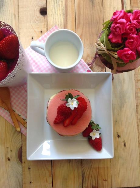 TARTA FRAISIER CON MUSELINA DE LEMON CURD TARTA FRAISIER CON MUSELINA DE LEMON CURD