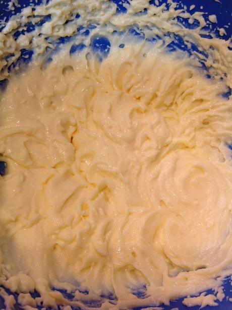 TARTA FRAISIER CON MUSELINA DE LEMON CURD TARTA FRAISIER CON MUSELINA DE LEMON CURD