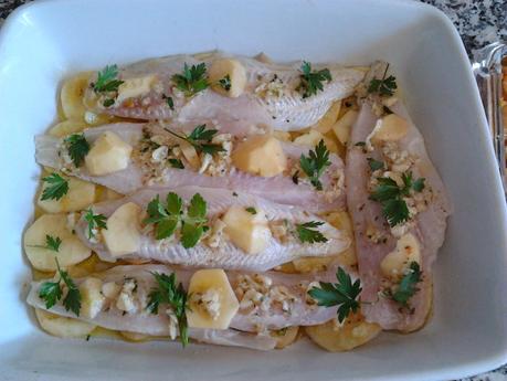 Filetes de panga al horno con patatas Filetes de panga al horno con patatas