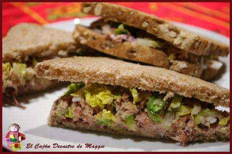 SANDWICH DE ATÚN CON SALSA DE YOGUR