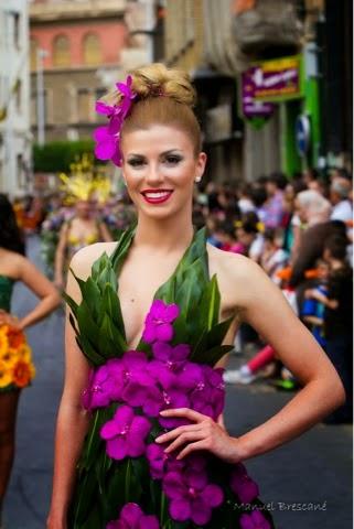 Vestidos realizados con flores naturales en Murcia