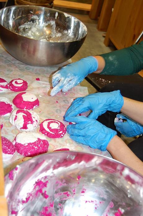 TALLER LUSH BOMBA DE BAÑO TALLER LUSH BOMBA DE BAÑO