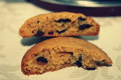 GALLETAS DE CREMA DE CACAHUETE CON PEPITAS DE CHOCOLATE GALLETAS DE CREMA DE CACAHUETE CON PEPITAS DE CHOCOLATE