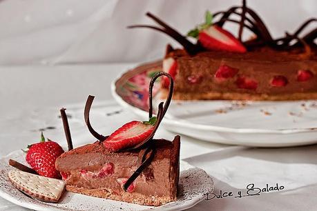 TARTA DE MASCARPONE, CHOCOLATE Y FRESONES TARTA DE MASCARPONE, CHOCOLATE Y FRESONES