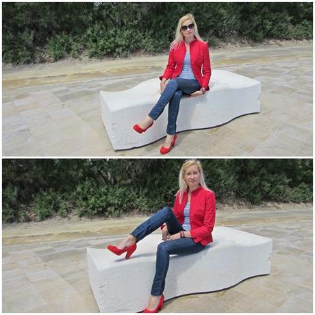 Look Navy and Red page