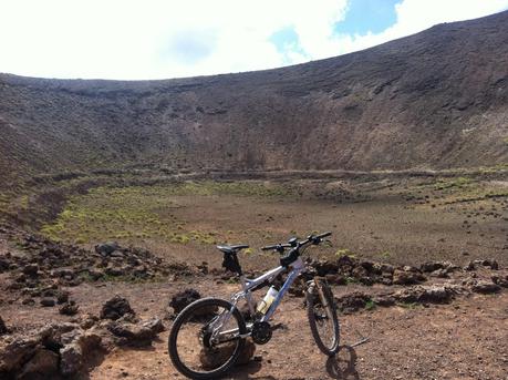 LANZAROTE; RODANDO JUNTO A EOLO, VULCANO Y NEPTUNO (III) LANZAROTE; RODANDO JUNTO A EOLO, VULCANO Y NEPTUNO (III)