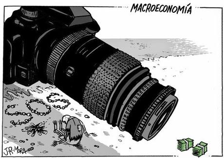Los suecos pretendieron salvar del desastre la economía. Los suecos pretendieron salvar del desastre la economía.