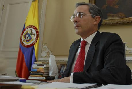 Santos es el fin de la democracia en Colombia